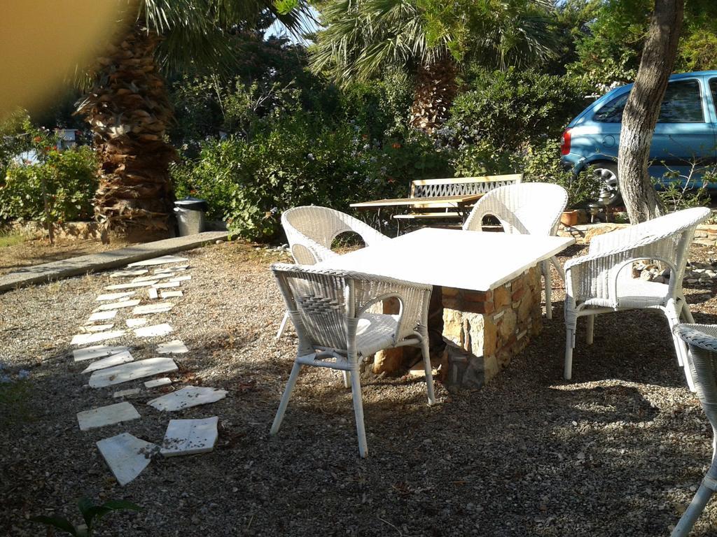 Elea Guesthouse Galaxidi Exterior foto